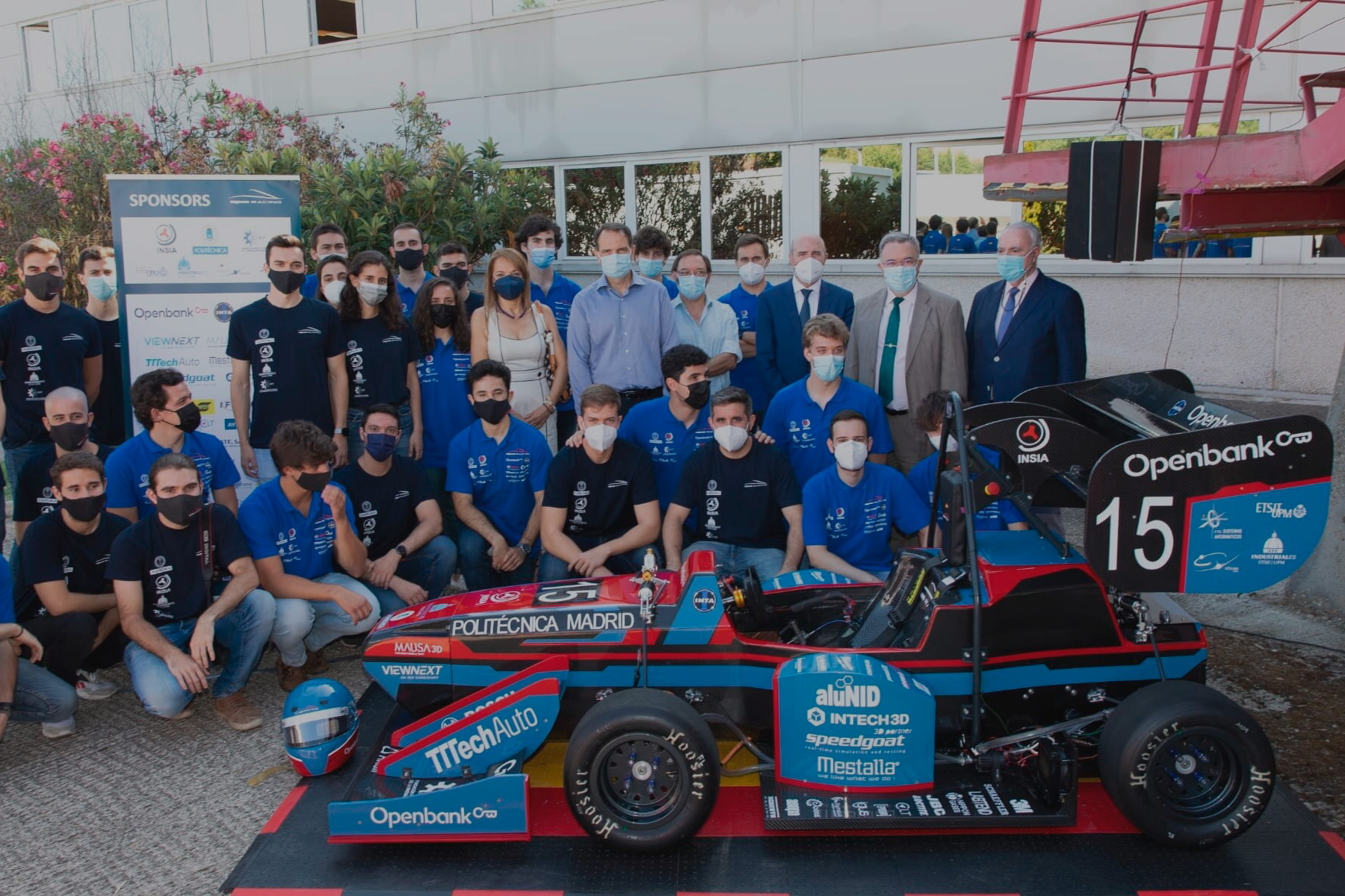 Velozitas acude a la presentación del vehículo eléctrico Formula Student UPM O4E 2021