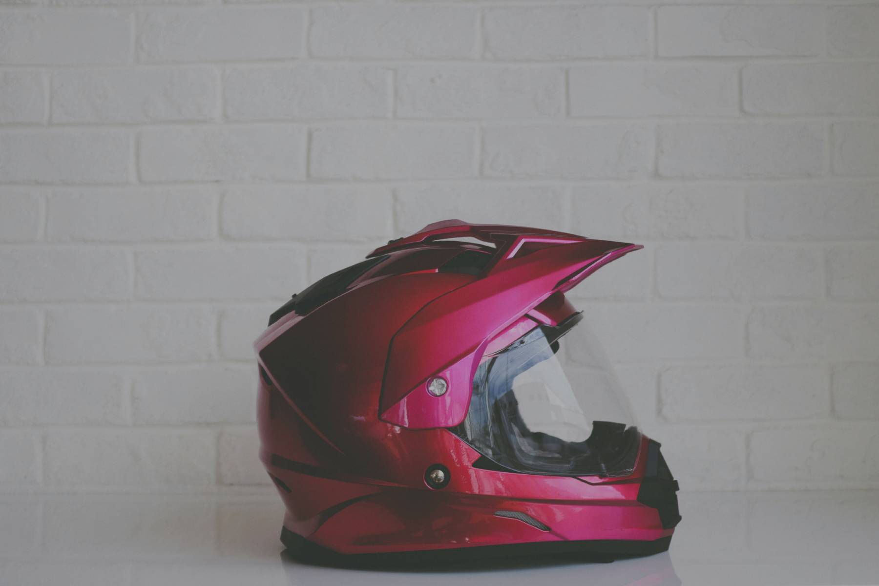 ¿Qué cascos para moto son legales y seguros?